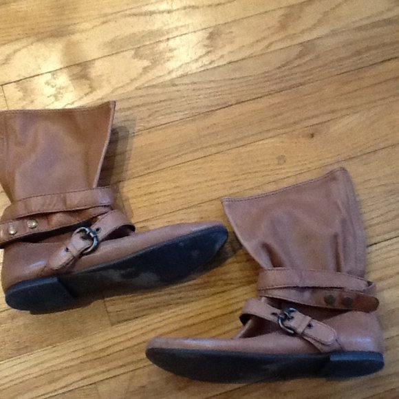 Light Cognac Colored Slouch Leather Boots - Picture 3 of 4